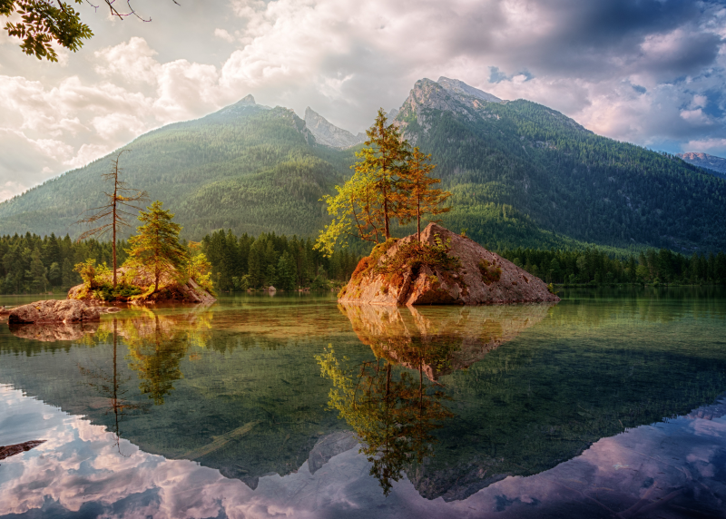 Berge am See Landschaft