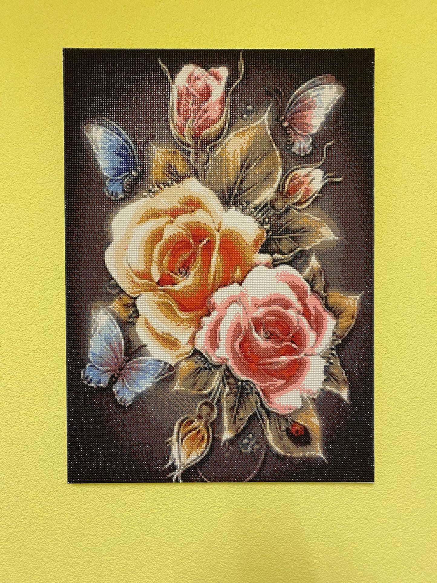 Fertiges Diamond Painting Bild auf Keilrahmen - Blumen und Schmetterlinge
